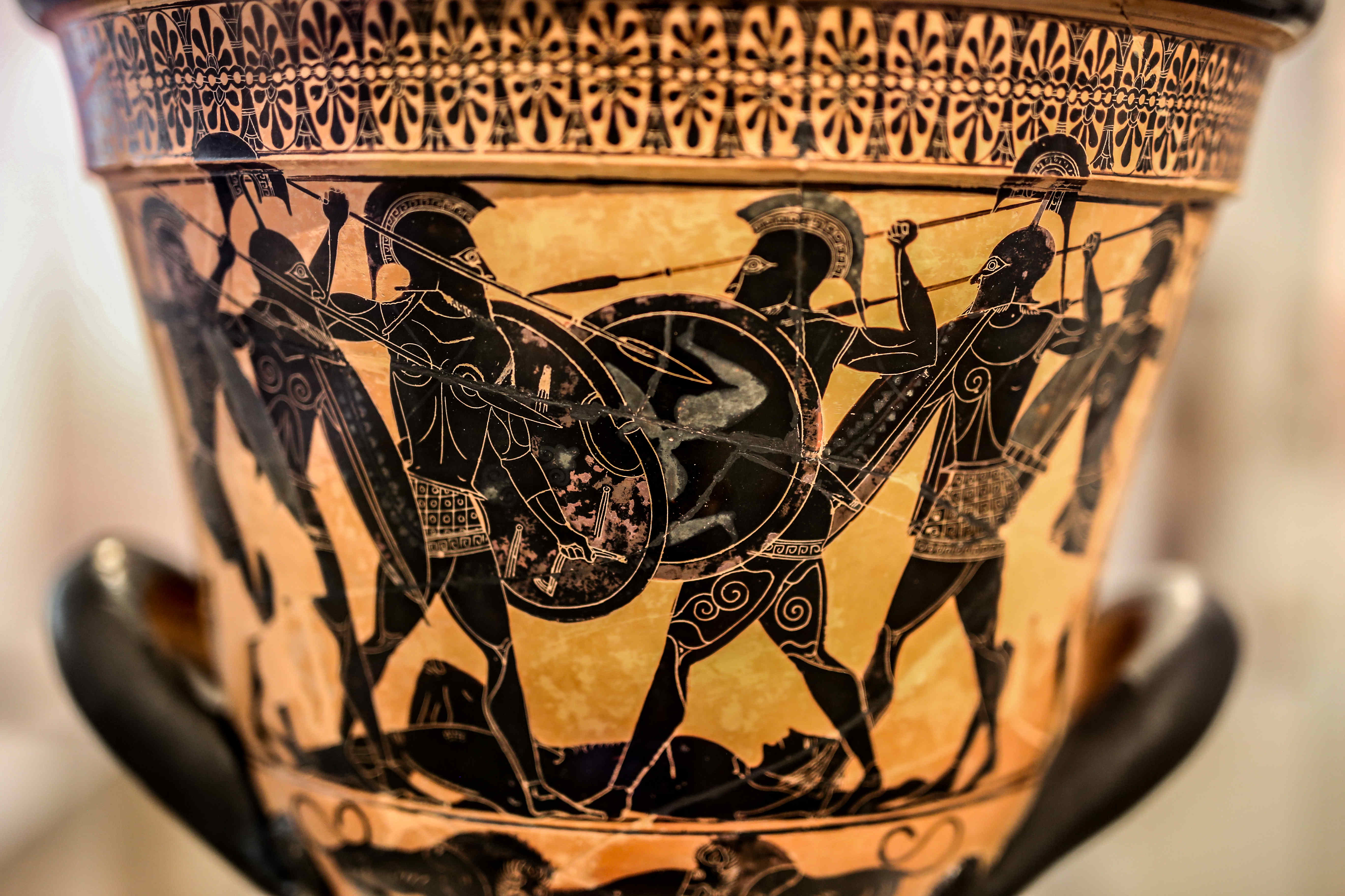 The Fight For The Body of Patroclus, Krater Vase, 530 BC